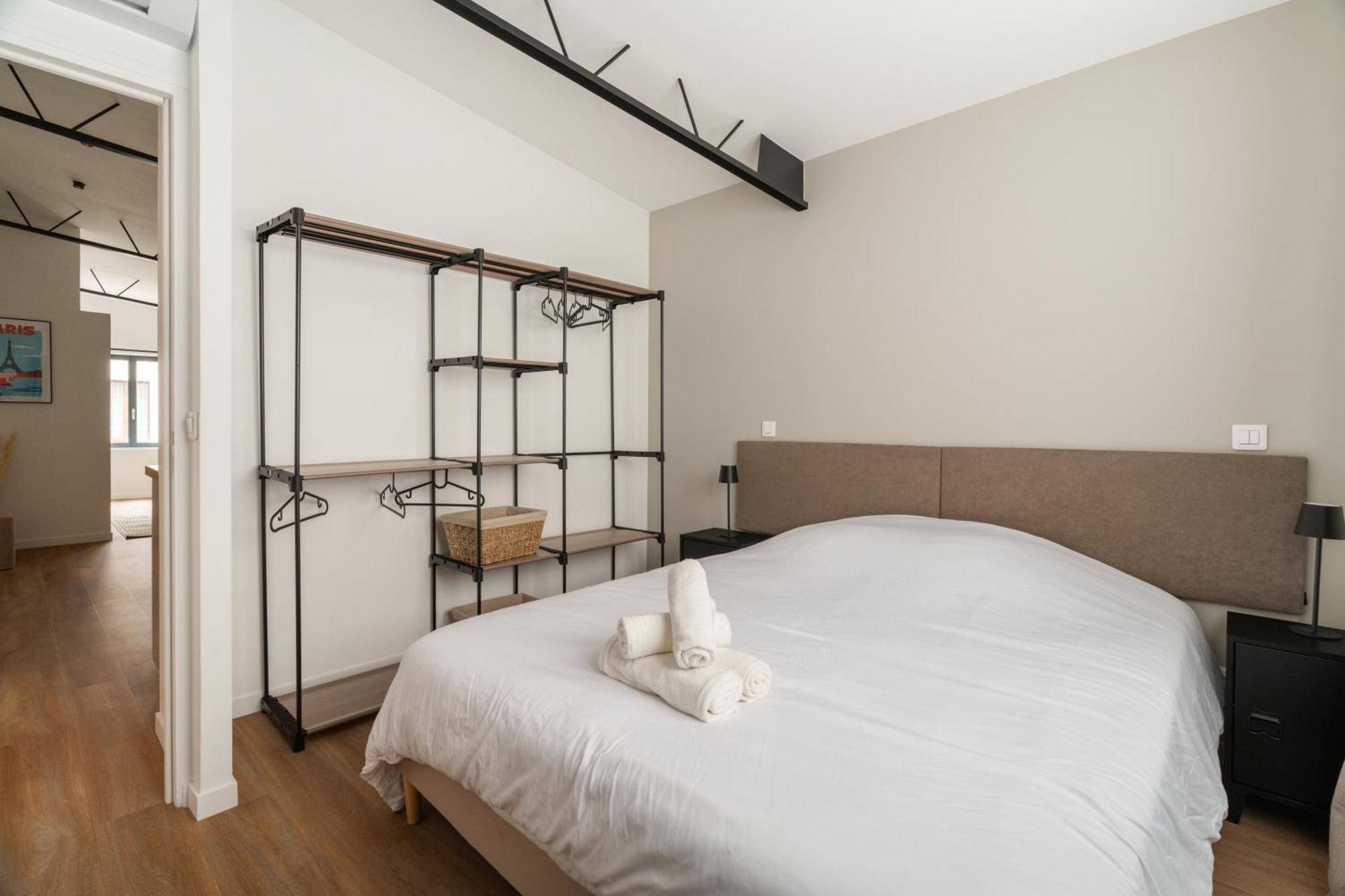 Stunning New In Parigi