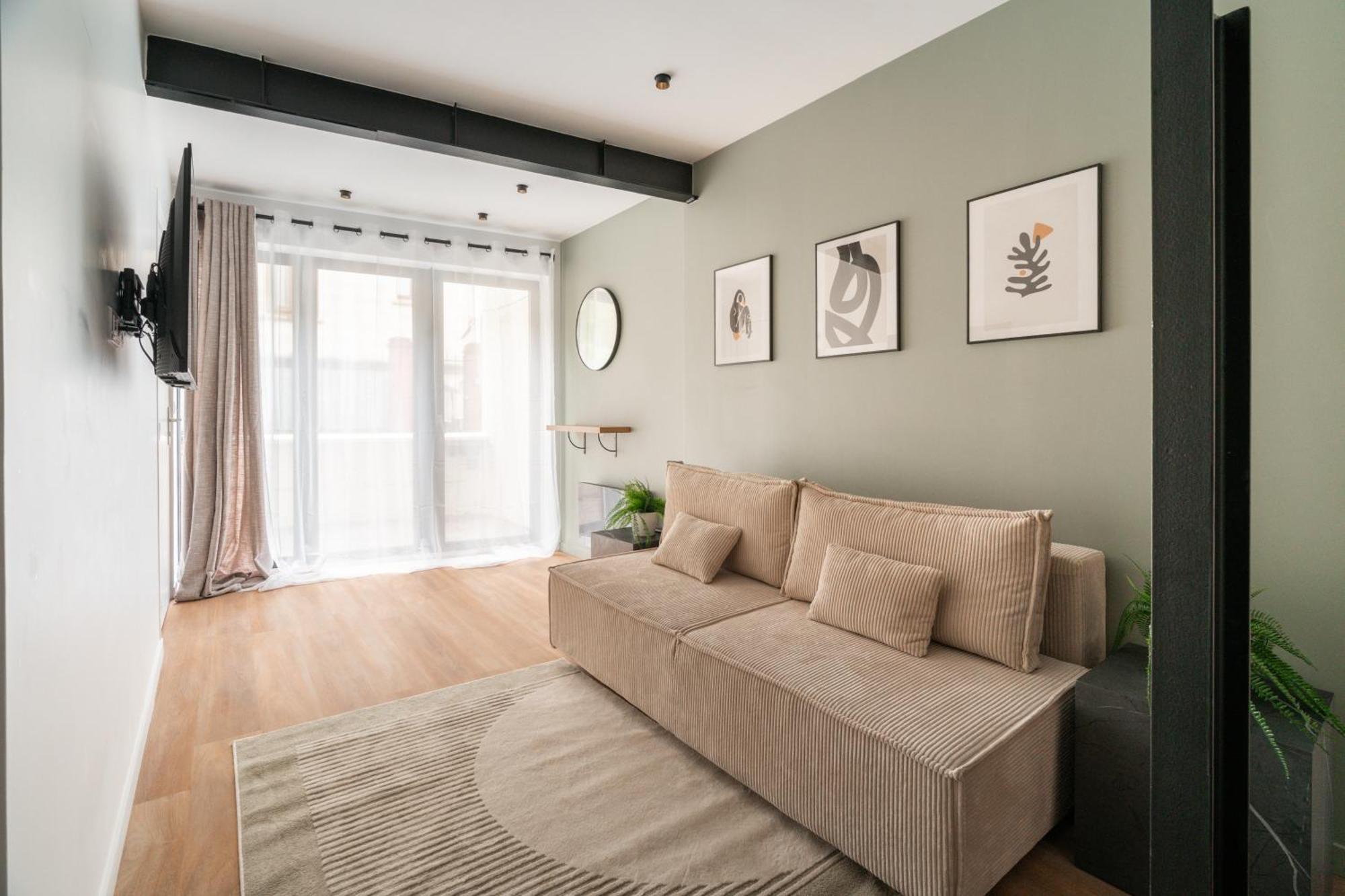 Apartment Charming New In *