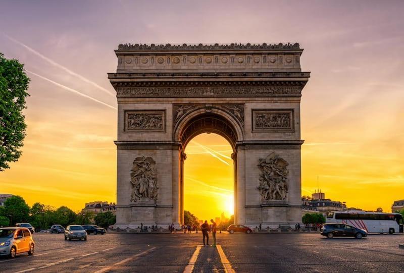 Appartamento Stunning New In Parigi